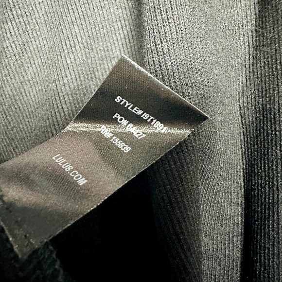 Lulus NWT Staple Style Ribbed Knit Scoop Neck Tank Top Dusty Black Size Large - Picture 5 of 7